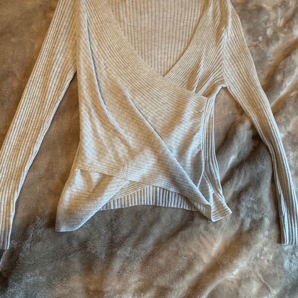 H&M wrap too size Medium